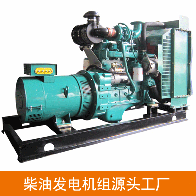 600KW玉柴柴油發(fā)電機(jī)組-玉柴6缸柴油機(jī)YC6TD900-D31,柴油發(fā)電機(jī)組缸徑/行程：152/180mm,柴油發(fā)電機(jī)組水冷發(fā)動(dòng)機(jī)功率665KW,柴油發(fā)電機(jī)組配套馬拉松斯坦福發(fā)電機(jī)。